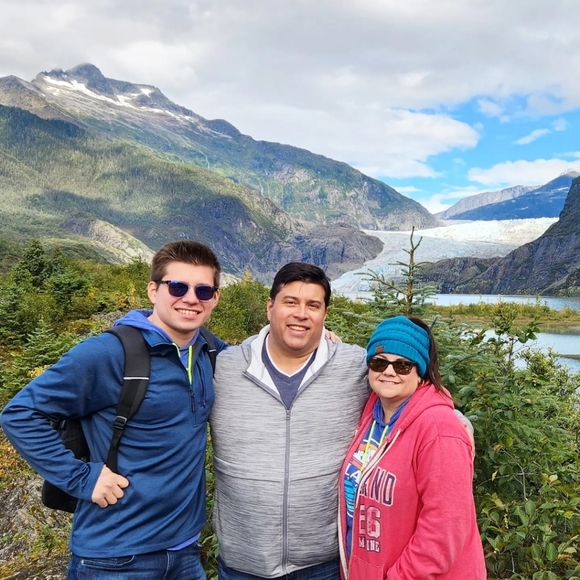 Meet your Posher, Susan - Picture 2 of 15